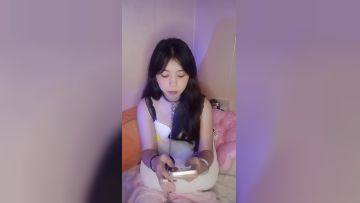 二零二三八月二十八号_18岁白虎天花板