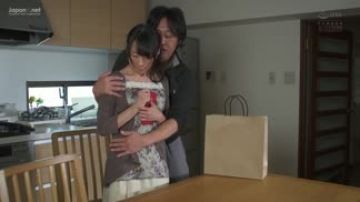 素人童贞企画有名熟女AV女优センズリ鉴赏会のはずがあまりの射精量に女优さん大兴奋！！急遽笔おろし企画に変更！！ラッキー中出し童贞卒业人8时间Specia