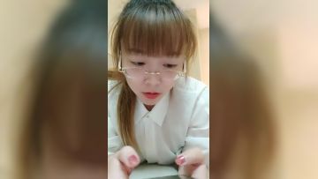 眼镜丝袜妹特选精彩直播六月二十号