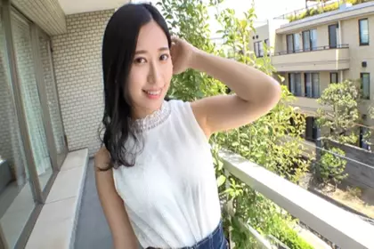 【 初次拍摄 】身材修长混血美女店员潮吹吞精