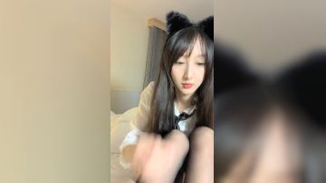 2021.11.5，新生代平台一姐，【0咕噜0】，颜值吊打全场，收益榜榜眼，极品小仙女，又纯又欲，直播间礼物乱飞