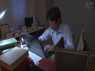 [中文字幕]HOMA-070 中年のおじさま好きな文系美女に学内监禁されて