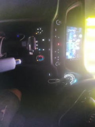 翻车王伟哥足疗洗浴会所撩妹凭着三寸不烂之舌2000元把来月经的小妹骗到宾馆啪啪