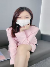 贵在真实！重庆某公司白领职员，OL办公制服太有气质！公司LOGO都拍到，不怕老板发现吗？躲进公司厕所-1