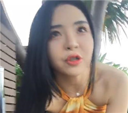 大胸气质美女1