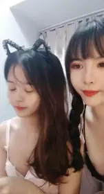 妩媚-安洁少妇  这个年纪特别知性，柰子很棒棒，扭动骚臀真的很色情啊